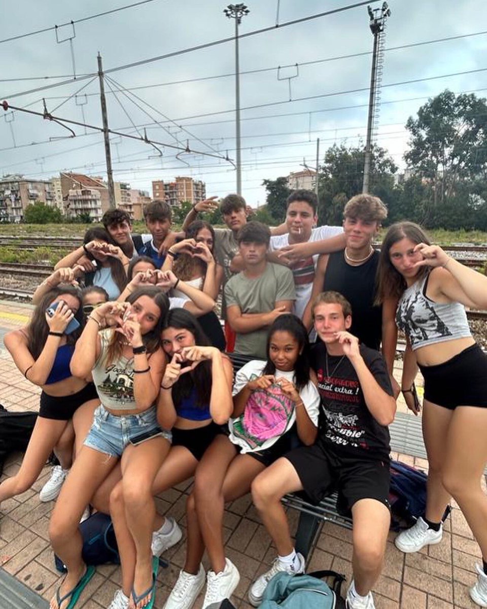 18 persone 12 ore insieme.. sconsigliato, però è stato davvero bello