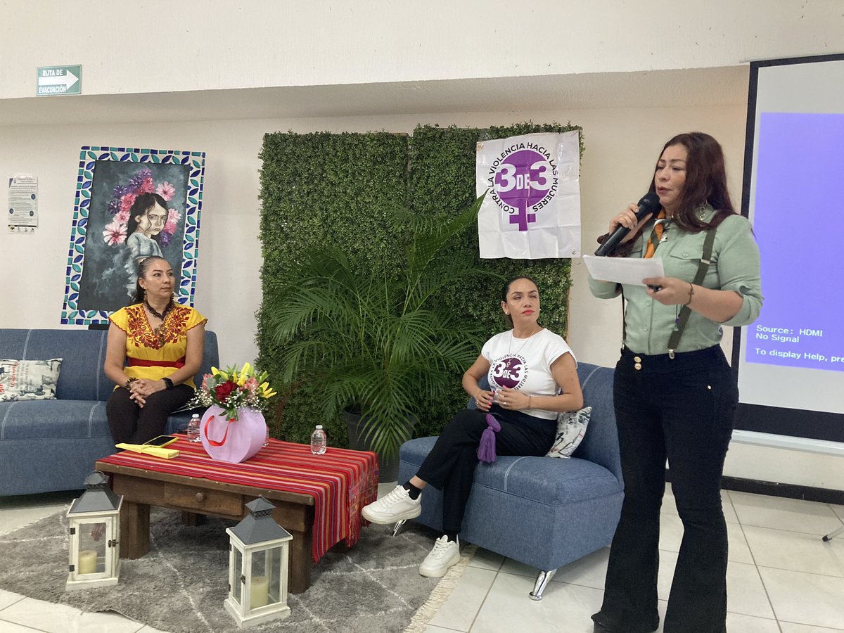 GabyCoutino's tweet photo. Urgen al @congresoChis armonizar la #Ley3de3 antes del 30 de septiembre para que en #Chiapas alcance el rango constitucional antes de las elecciones del 2024. La activista @YndiraSandoval declara que es posible si hay voluntad política de los #Diputad@s de #Chiapas @OlgaLuzMx https://t.co/gktczaNuY8