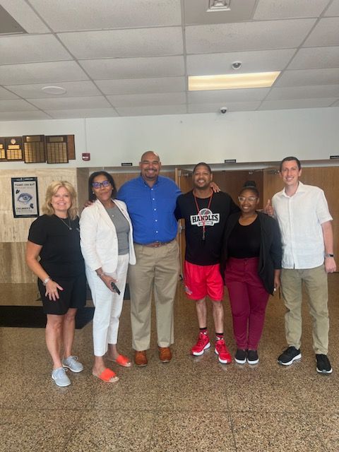 RepJFleming's tweet photo. Today I traveled to Susquehanna Township Middle School where Harlem Globetrotter @chrishandles teamed up with @AmCaritas for #HealthyHoops. Campers spent the day playing basketball and learning why leading a healthy lifestyle is a slam dunk! https://t.co/9mjpxnl5Uo