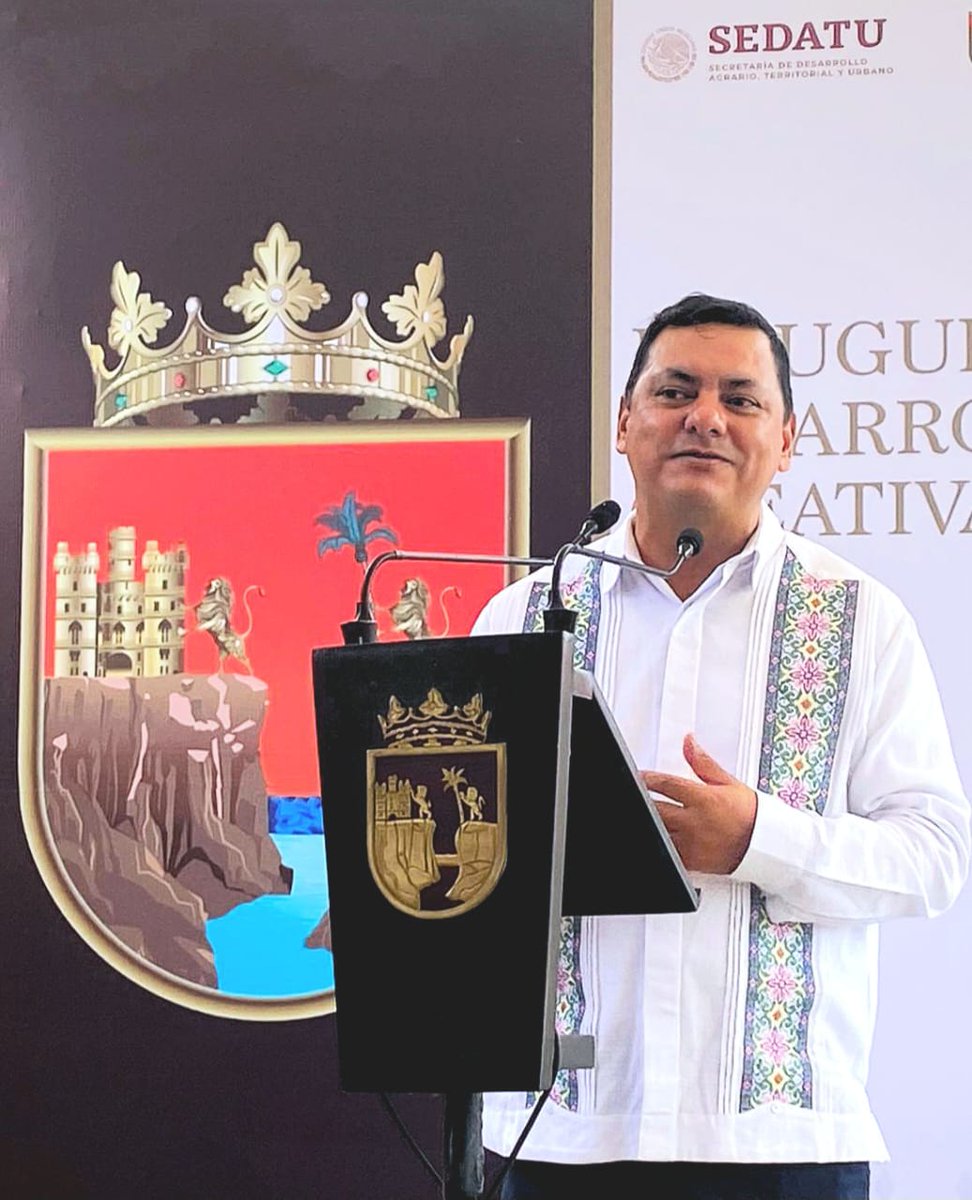 danielo_fajardo's tweet photo. Inauguramos con @RutilioEscandon el Centro de Desarrollo Comunitario en el antiguo rastro municipal de #SanCristóbal, #Chiapas.
Este espacio fue rescatado a través del Programa #MejoramientoUrbano en la @SEDATU_mx encabezada por @MeyerFalcon 

#SanCristobalLate❤️ https://t.co/1cZctxV6OP