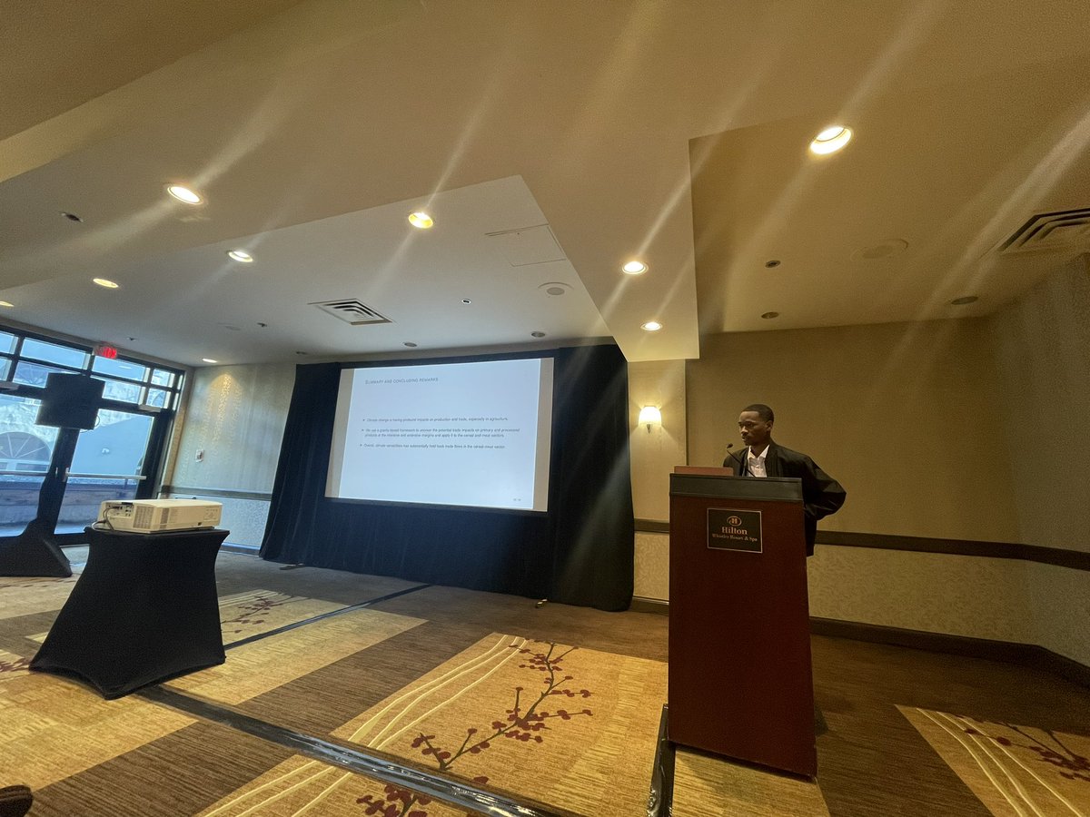 CAES_AgEcon's tweet photo. Graduate Student Paper competition this morning featured presentations of nine high-quality research works. Well done! 👏👏
2023 #CAES/#SCAE-#WAEA Joint Meeting https://t.co/P4glyJbW0N