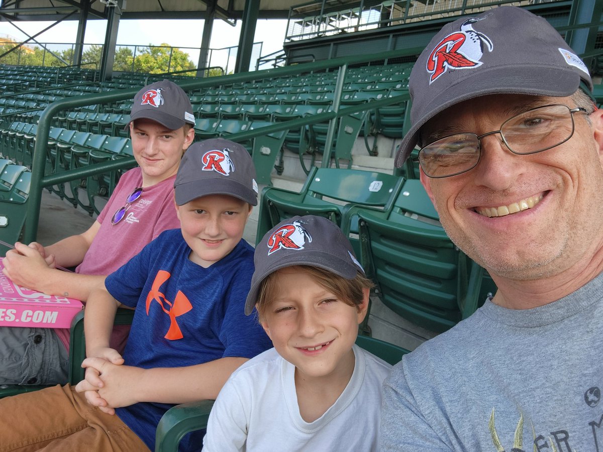 Jeffrey Hand tweet media