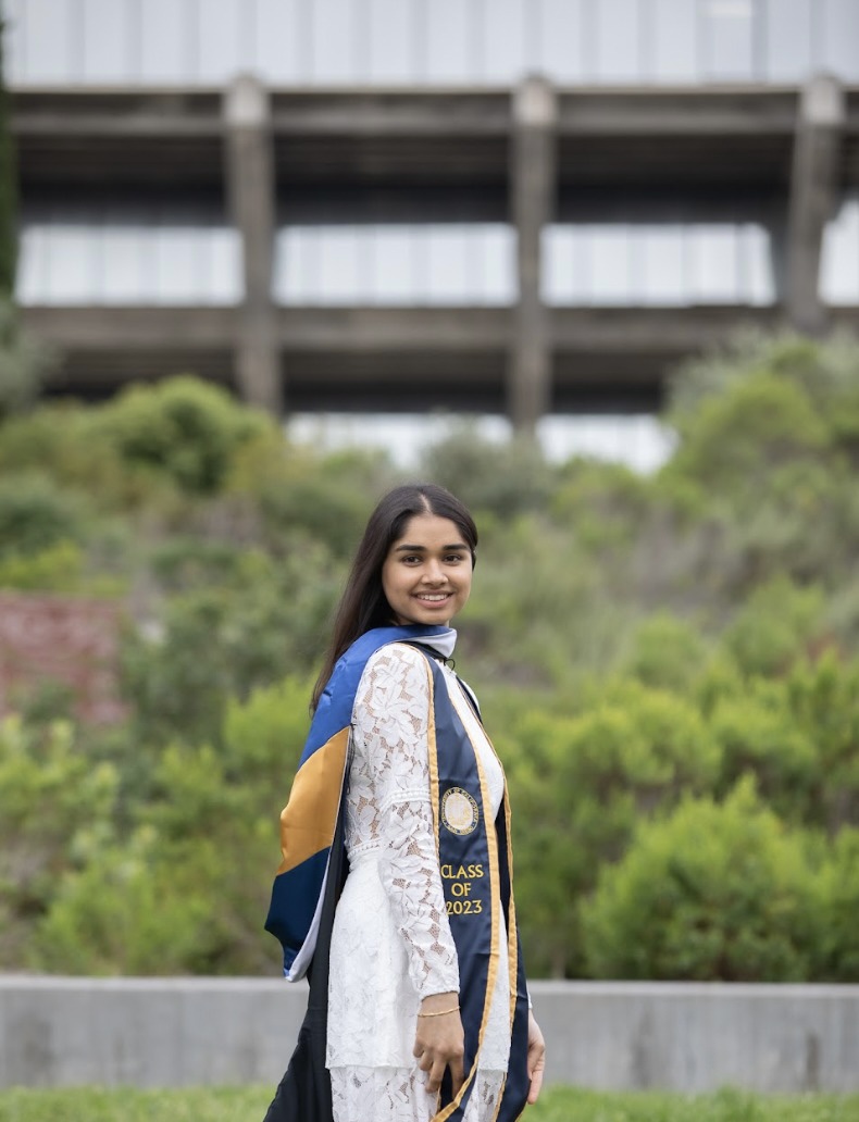 We would like to commend our research assistant, Vaishnavi Melkote, who graduated from UC San Diego with a Masters in Global Health! 🎓🔱🌎This is a testament to your hard work, dedication, and commitment. Congratulations Vaishnavi!