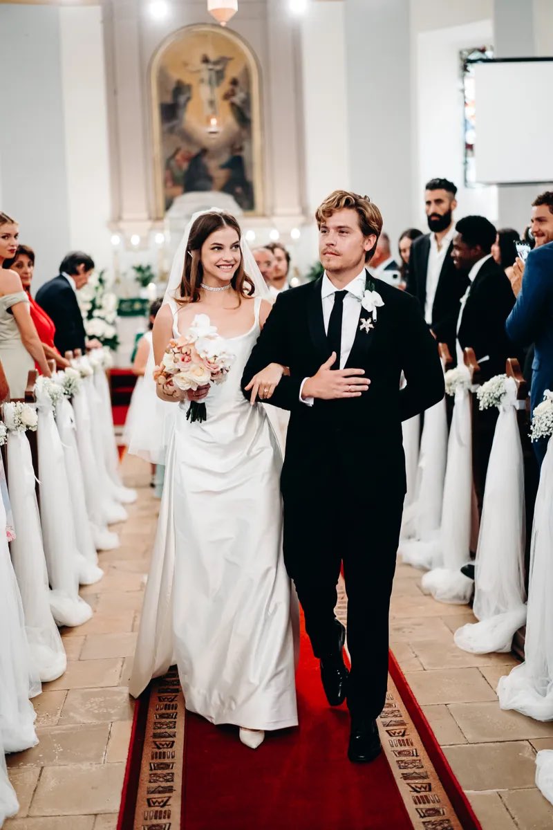 PopCrave's tweet photo. Dylan Sprouse and Barbara Palvin plan to have a larger, second wedding ceremony in California this fall. 

🔗: https://t.co/pZHT1TYpgB https://t.co/MDBj42AYC8
