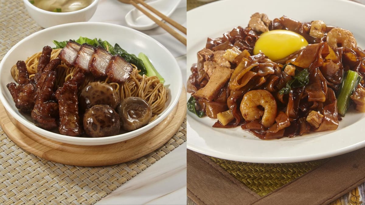 ChannelNewsAsia's tweet photo. Best things to eat at new Malaysian food court EatAlley at Orchard Gateway https://t.co/G3HBgu1pmb https://t.co/jsf5zfd3kC