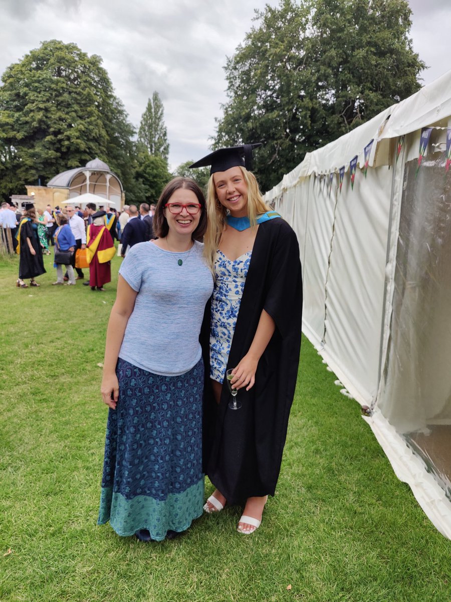 UteJungwirth's tweet photo. Proud day with personal tutees and final year project students #bathgraduation https://t.co/SuevohuGwC