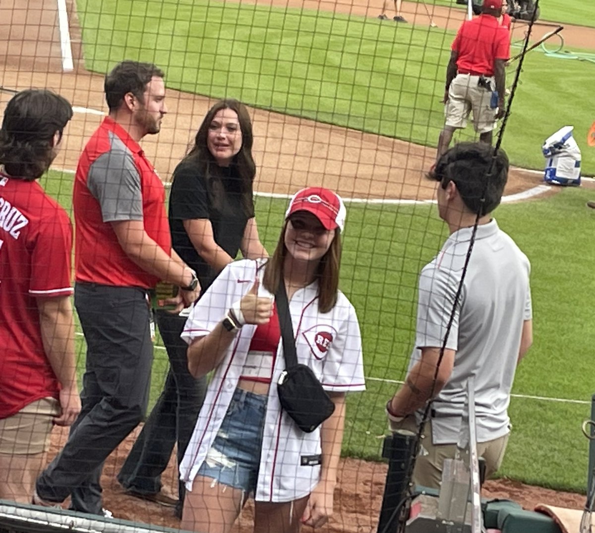 Congrats to @JordynWycuff‼️ 💛🖤🥎🖤💛 Deservingly and impressively becoming the second in three years to represent @SoftballWatkins (@MadisonJellison) by being recognized with the Johnny Bench Award as Ohio’s best HS Softball Catcher at tonight’s @Reds game. #BenchAwards