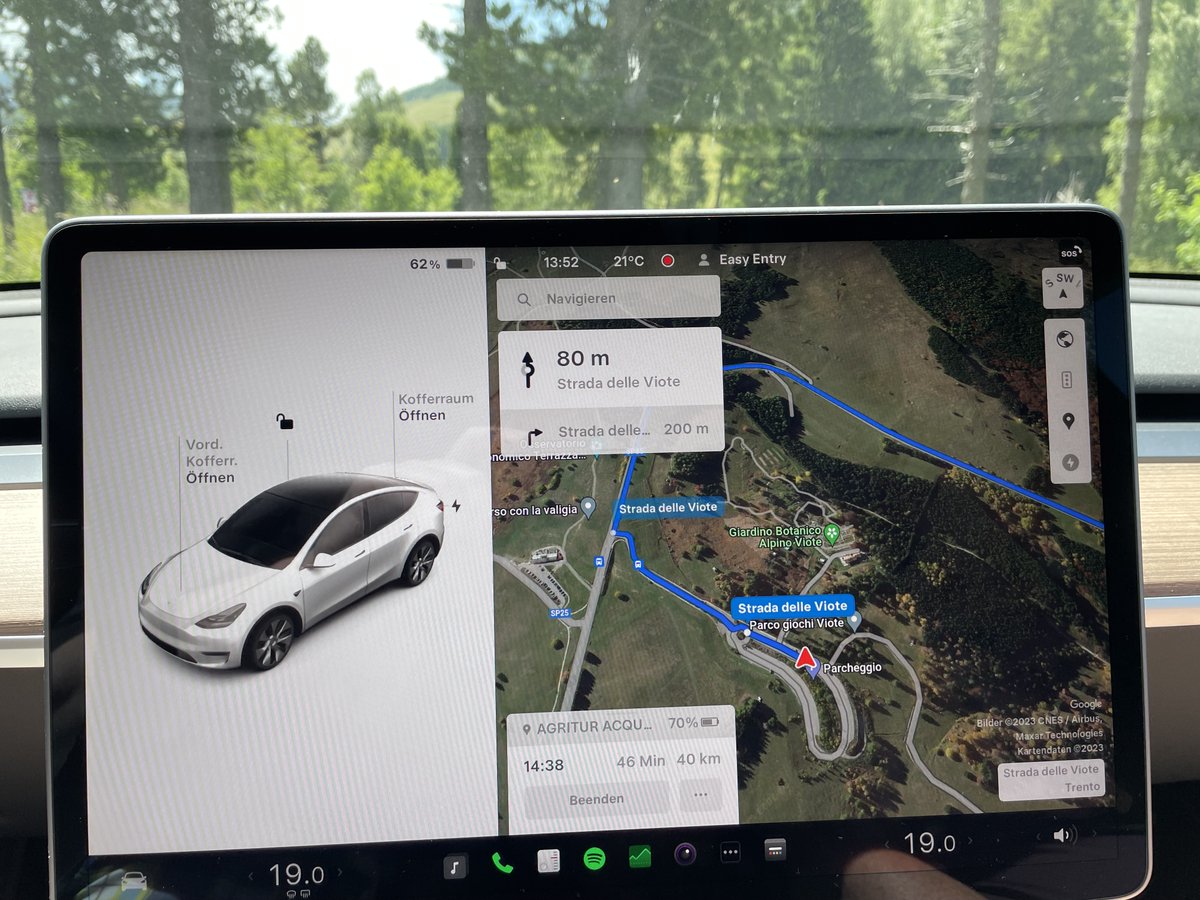RogerHerman20's tweet photo. @Kunkeline Nach 6 Monaten E-Auto und erstem Urlaub hat mich eine Sache besonders begeistert: Mit 62% Akku 40 km vom Tagesausflug zurück zur Unterkunft fahren und mit 70% dort ankommen. 😊 https://t.co/I3qkeuGm92