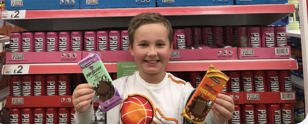 kupec4's tweet photo. @MrBeast My nephew Nathan from UK 🇬🇧 was so excited to get your chocolate bars 🍫 he is your biggest fan … https://t.co/UUGHQn3FNq