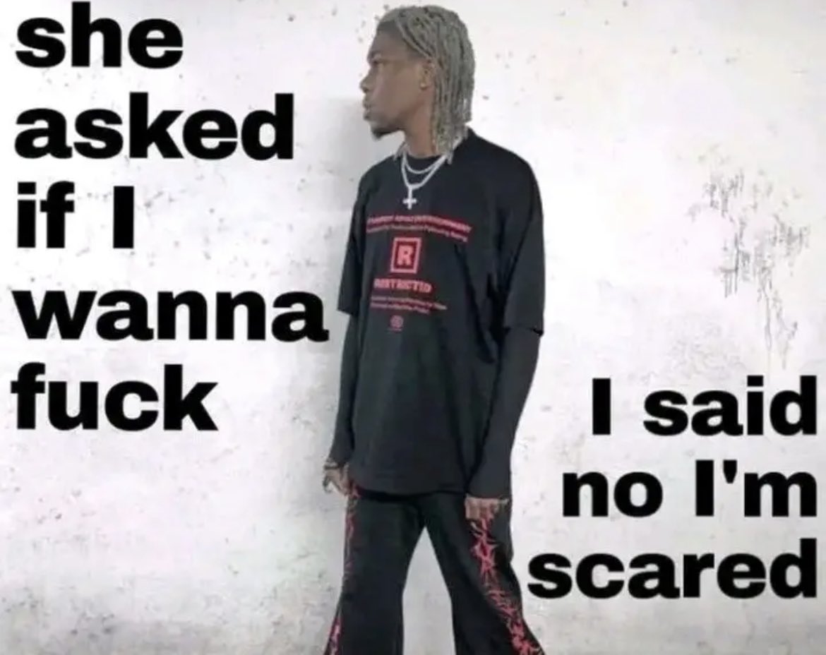 l¡ko 𖦹 (@pradaliko) on Twitter photo 