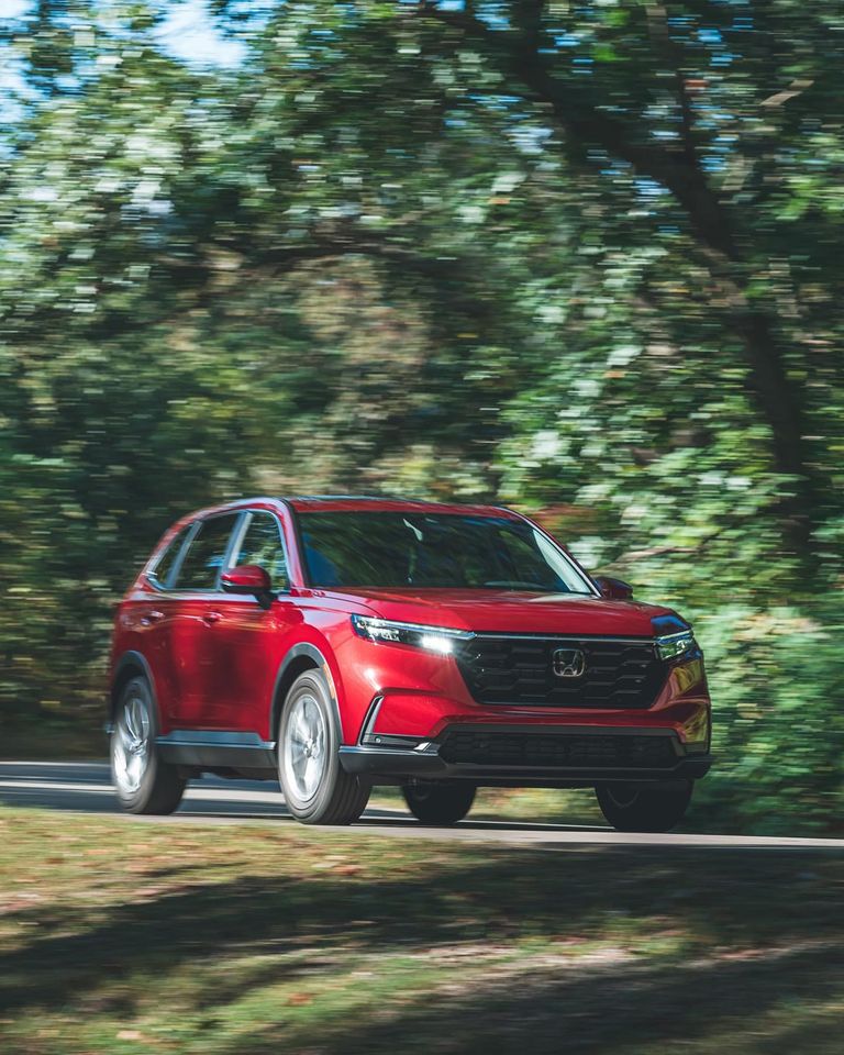 Summer adventures have never looked so fresh. 📷 The all-new 2023 #HondaCRV! 📷: @marcurbano & @CARandDRIVER