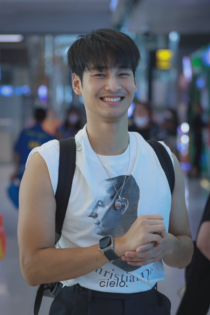Safe flight น้าค้าบบบ คนเก่งงงงง 🤍🧸🤏🏼

꒰ <a href="/Nnattawin1/">Nnattawin</a> ꒱
#Nnattawin┊#apocolleagues

📸 • #aponcielopic ◡̈