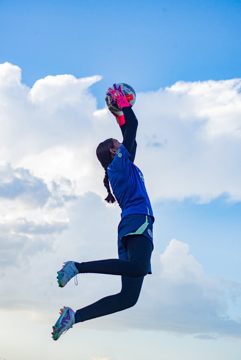 Buenas noches. 🧤⚽️
