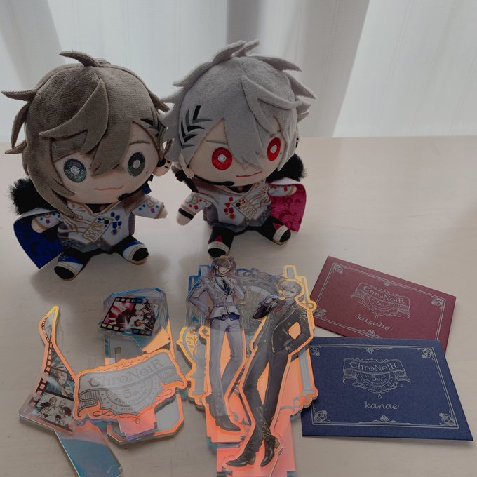 ちっちゃいいのちとキラキラ美麗画が届きました