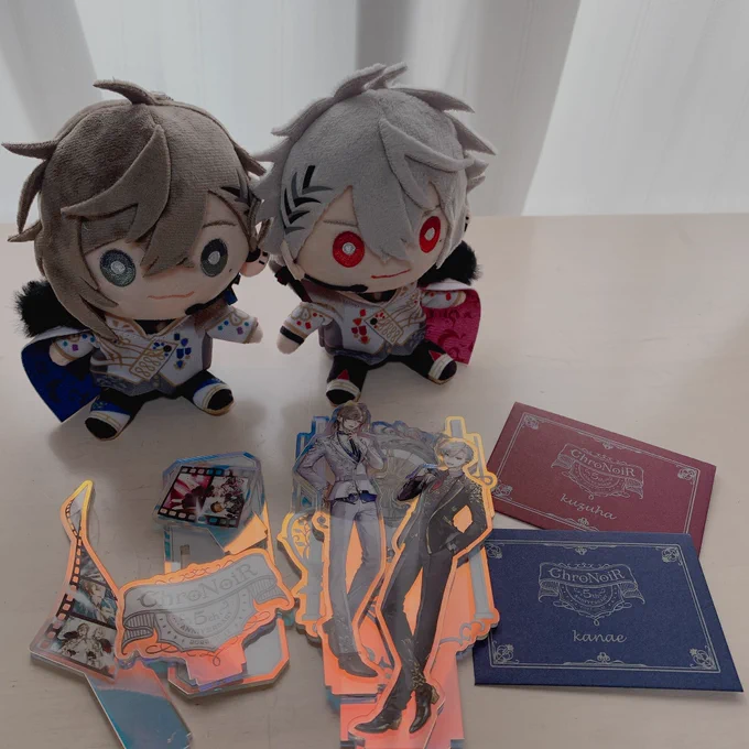 ちっちゃいいのちとキラキラ美麗画が届きました
