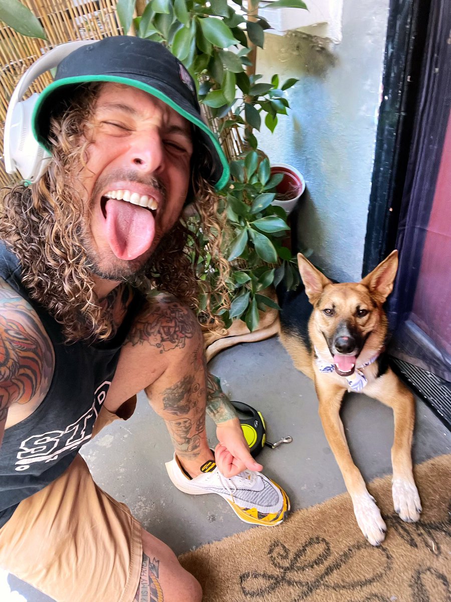 atrossity's tweet photo. Summer conditioning for my dawg… or the other way around… https://t.co/z7HTVX2HM9