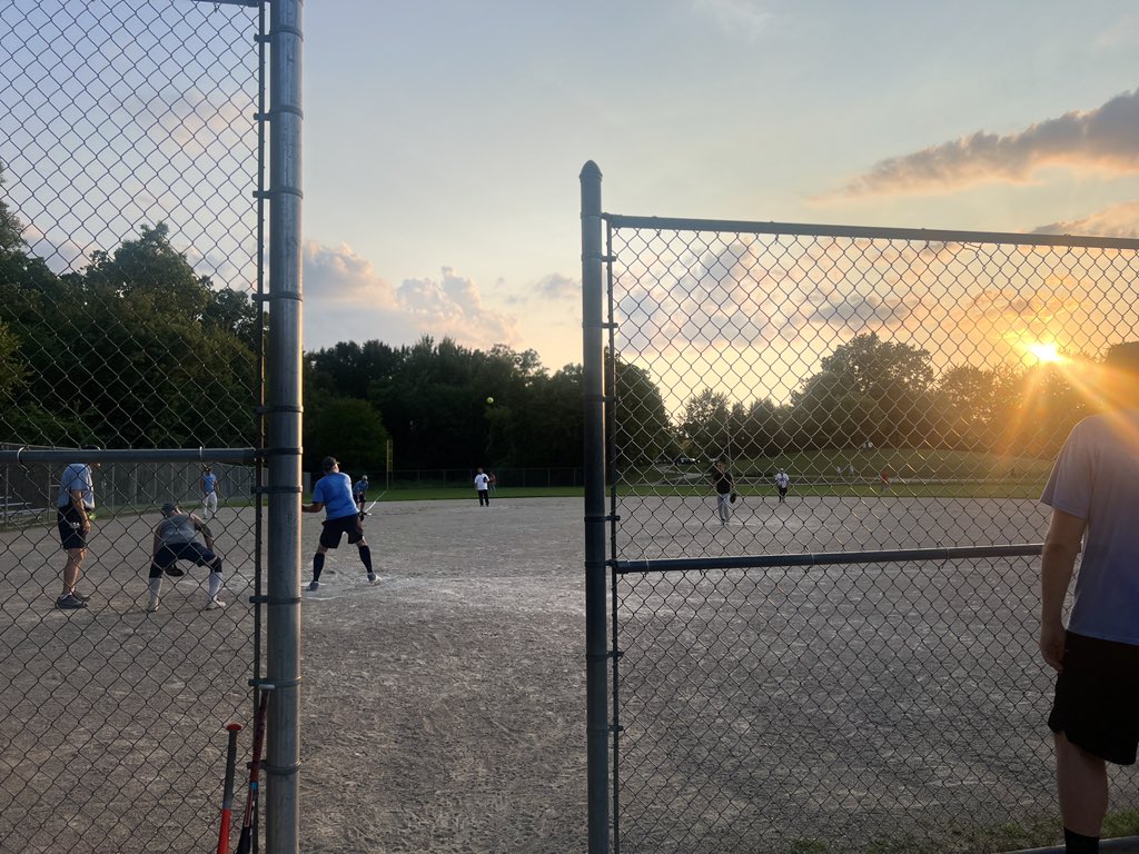 TheJuliaDale's tweet image. A good night for a double with @therobdale #MichiganSummer