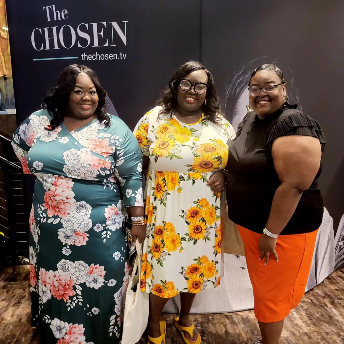 TheBeardSisters's tweet photo. #stellarawardsweekend few pics more to come #wearethebeardsisters #thechosentvseries #FYP #indieartist #miracleworkerbs3 https://t.co/NmJTVOKDlI