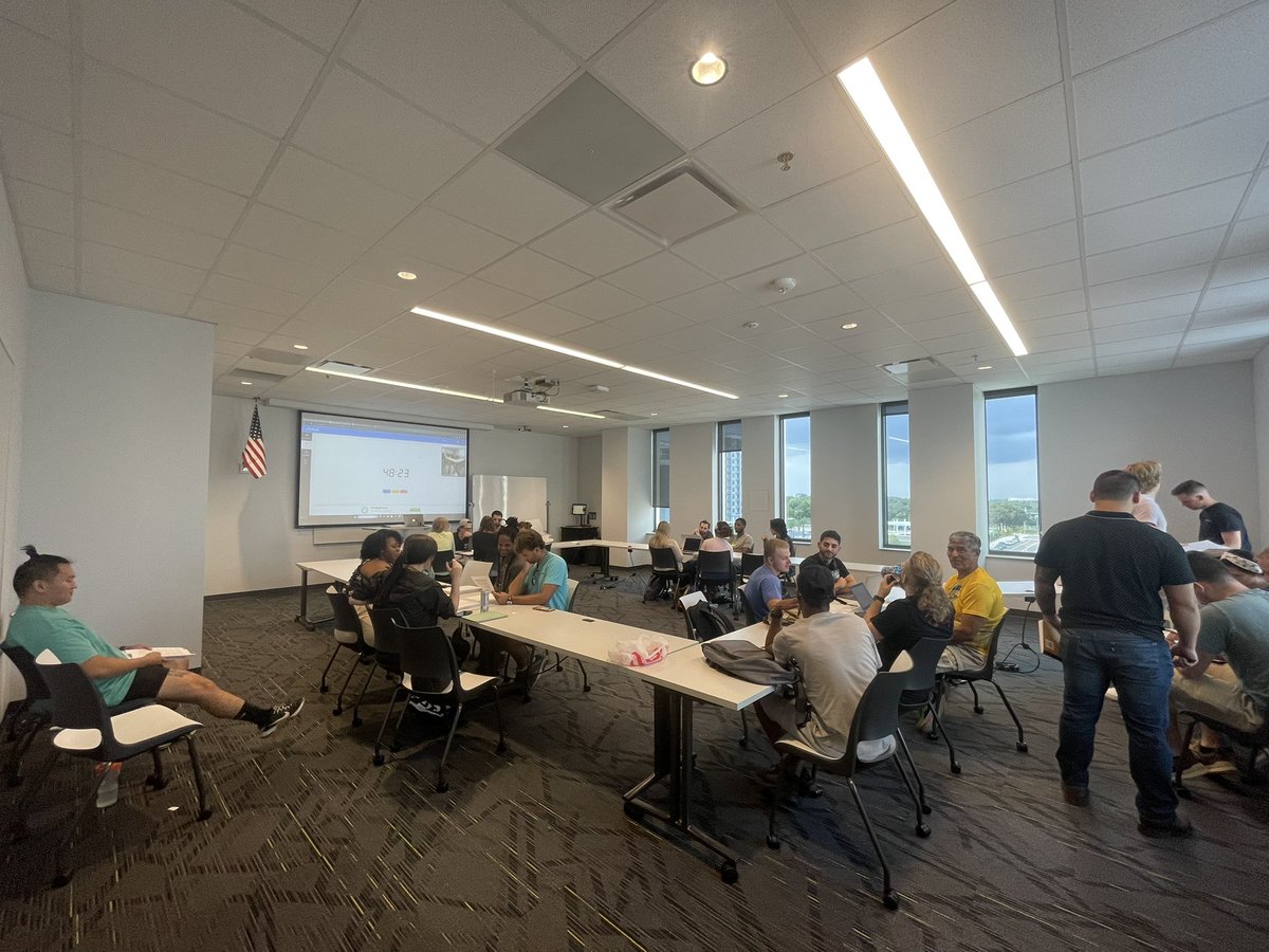 RatnaDough's tweet image. So first pic was actually at 6ish pm. 2 hours of chaos later, my class made it with some crazy numbers of survivors! @spaucf has got some fantastic students coming out that were at times, hilarious, under pressure! #tabletopsimulation #lovemyjob #disasters #AcademicTwitter