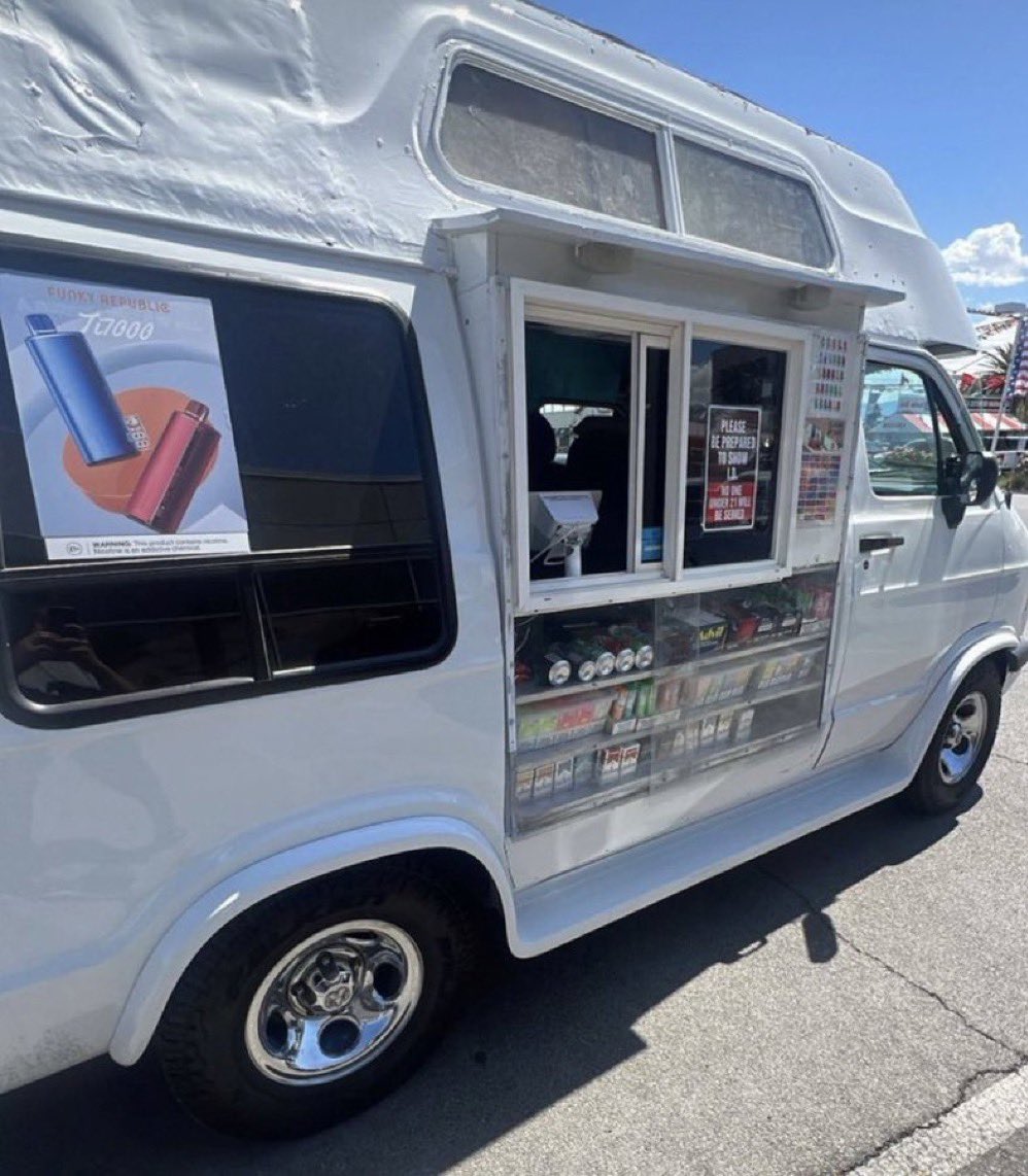 A VAPE TRUCK??? yeah this generation is finished