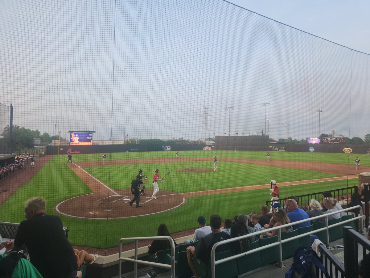 Watching our Jazz 2023 All Stars in action along with other Great Lakes Summer Collegiate Baseball League All Stars tonight along with catching some fantastic food and entertainment for fans.  

Top 5
North 1
South 0