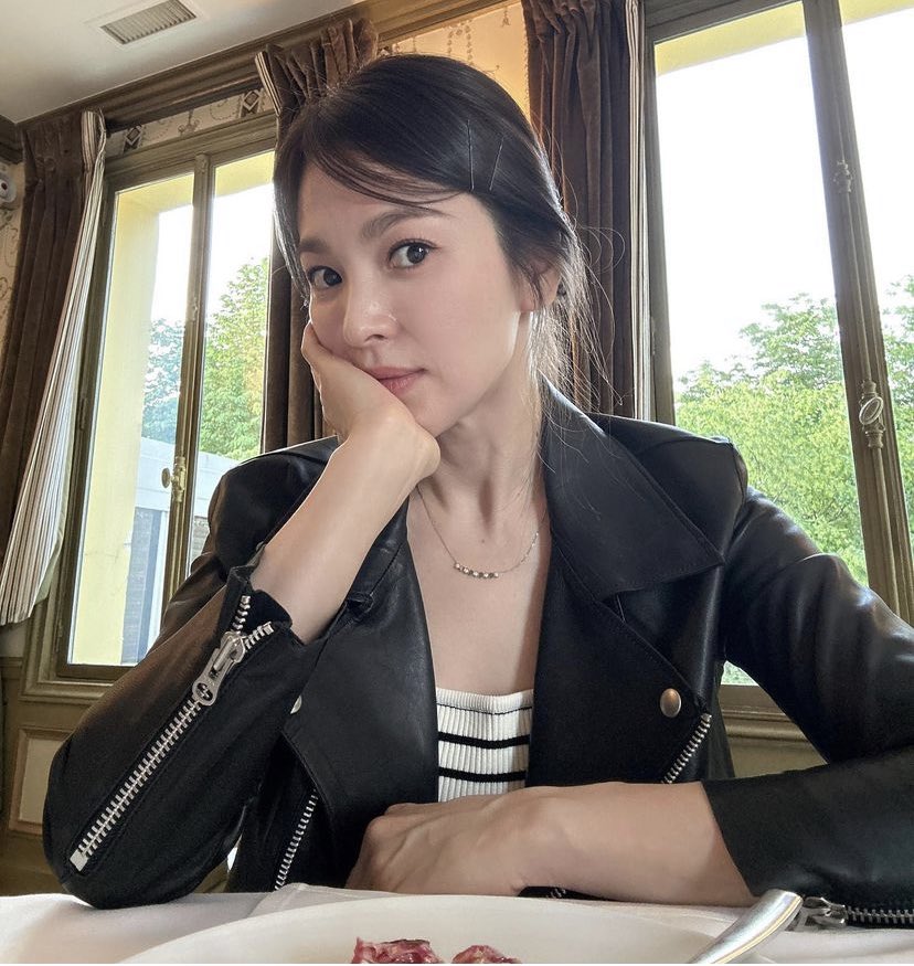 HeyQ1122's tweet photo. I think Kyo is reading my messages. 😝

A thread 🤣 https://t.co/cSpKbfaaaM