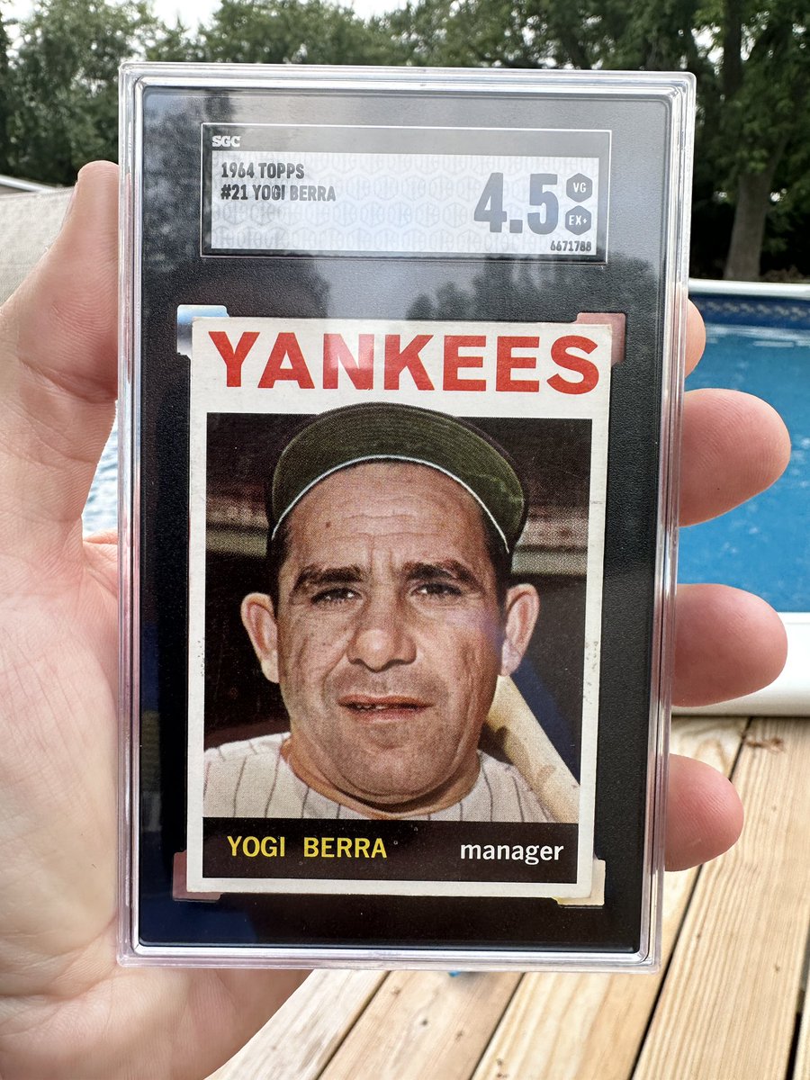 Cardinals1942's tweet photo. Yogi Berra mail day!!! One more for my 1964 set build. Less than 30 to go
#Vintage #1964Topps #Yankees https://t.co/rhdE9zTmga