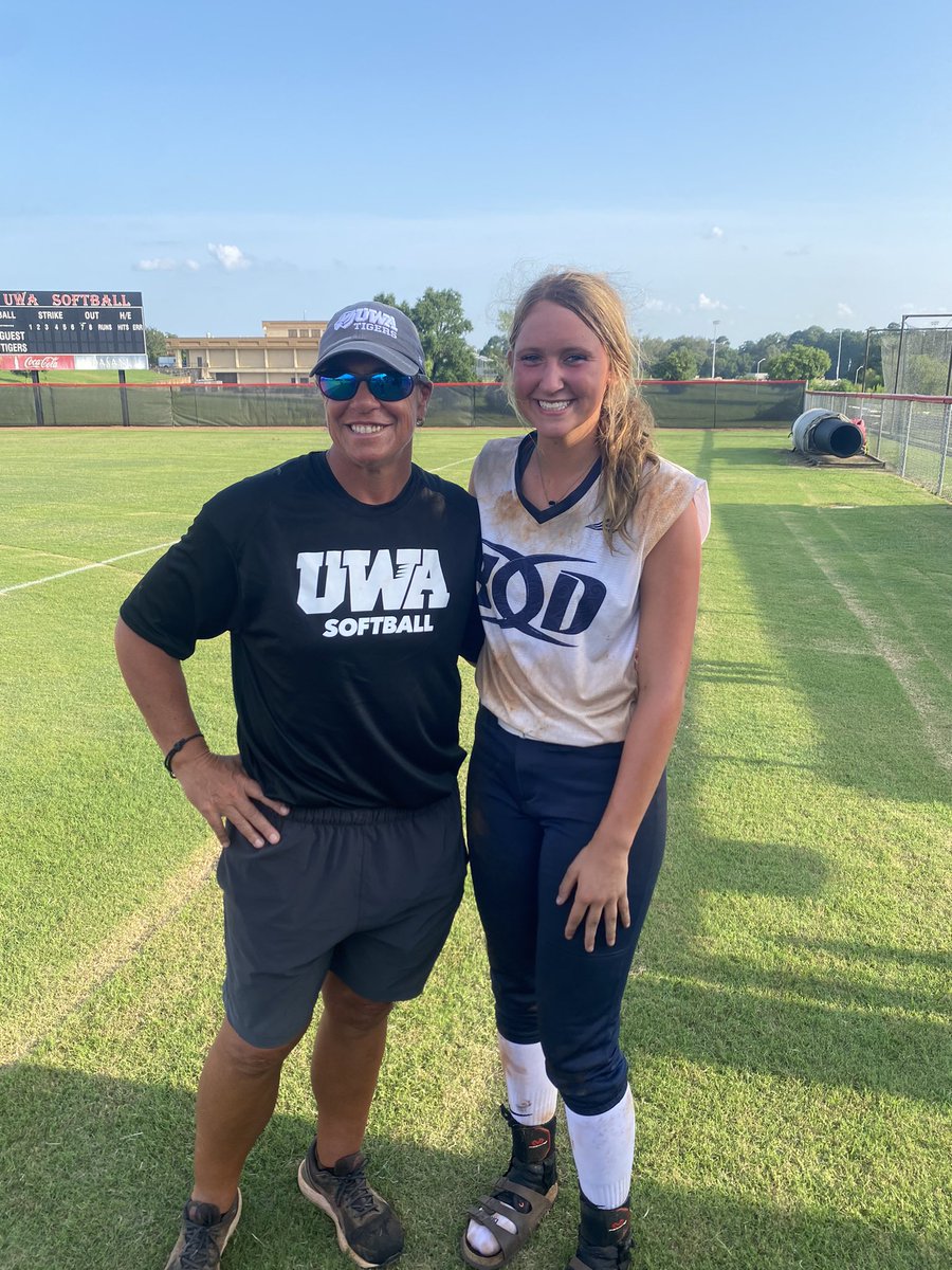 Elizabeth Woodfin tweet media