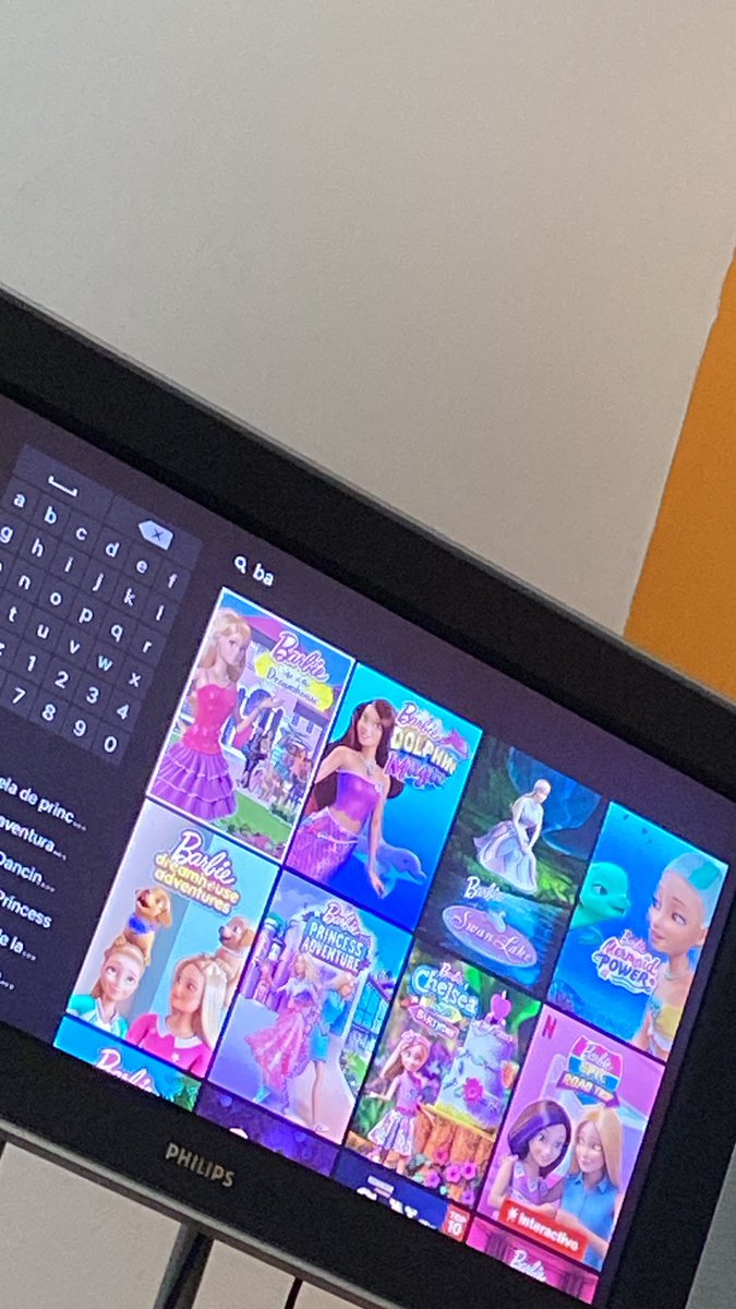 bycannnn_'s tweet photo. te menti no vamos a culear, vamos a ver todas las películas de barbie https://t.co/B7FpCJ0M88