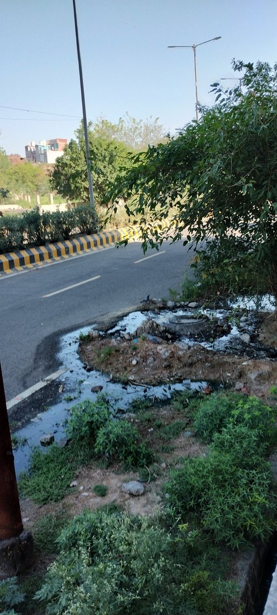 नमस्कार जिलाधीश महोदय जी। गाजियाबाद जिला का हवाई सर्वेक्षण करना, आपका बहुत ही सराहनीय कार्य है। जिससे जनता की समस्याओं का हल निकाल कर उनके जीवन को बेहतर बनाया जा सके। आपका एक दौरा जीडीए की कोयल एन्क्लेव आवासीय योजना, गगन विहार, भोपुरा, गाजियाबाद में भी होना चाहिए। जिससे कुछ हल हो