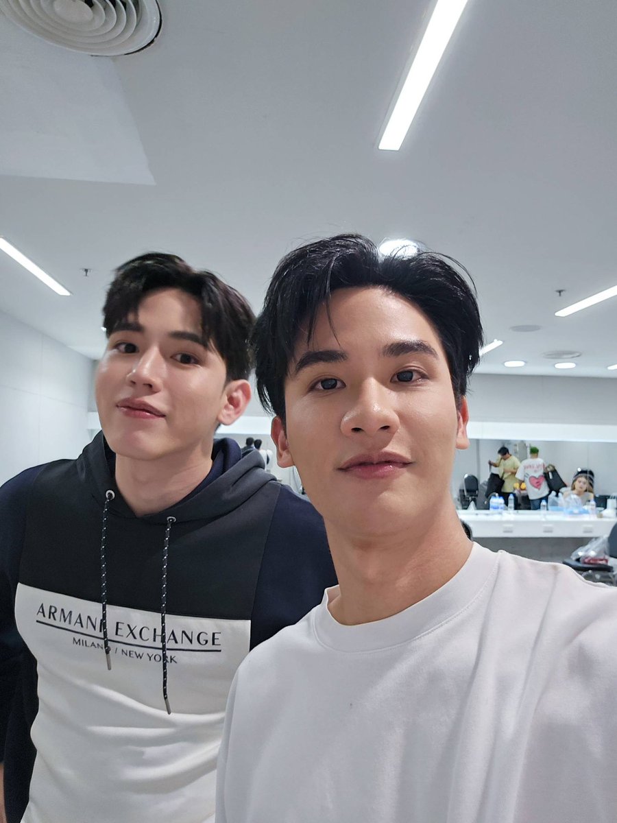 NewwieeTayTawan's tweet photo. HappyPolca 5thYear🍒✨

#Polca5YearsWithTAYNEW https://t.co/NMVxMRCbS0