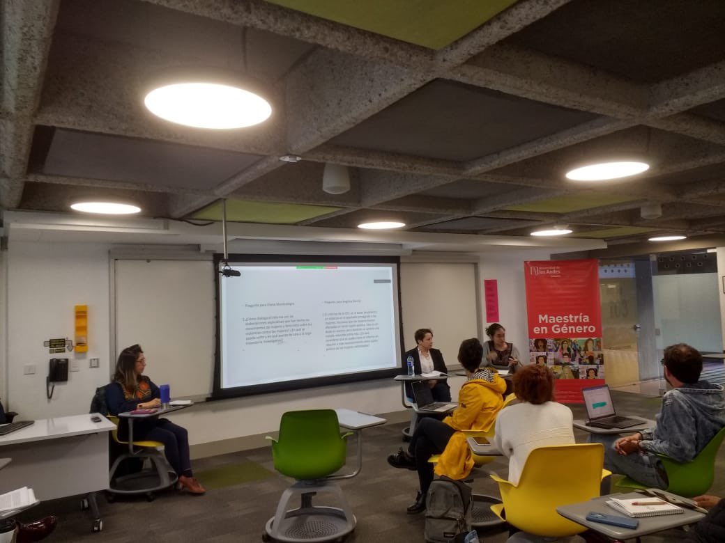 DianaMGomezC's tweet photo. Excelente inicio del proyecto Lecturas críticas género en informe Comisión Verdad. Estamos felices 😍 @institutocapaz @CiderUniandes @fundacionFESCOL https://t.co/XEKocLDciG