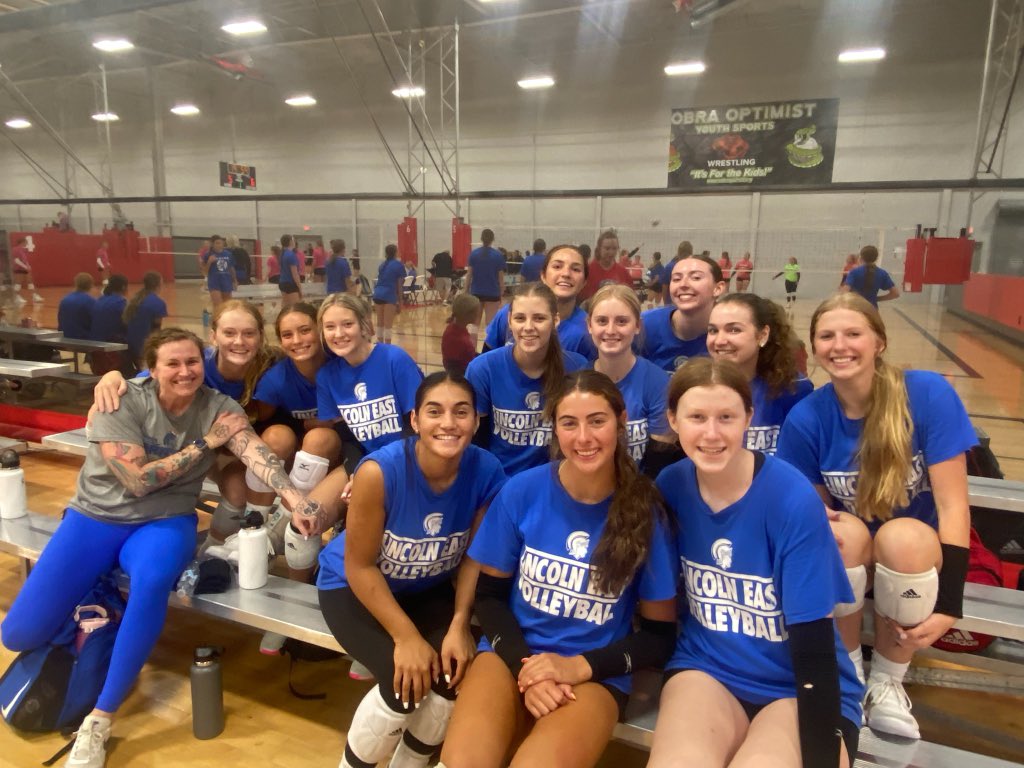 LincolnEastVol1's tweet image. So much fun competing at the Creighton Team Camp the last two days! Varsity and Reserve making the top 8 getting to compete for Gold and JV finishing 2nd in Copper! Under 3 weeks until tryouts! Here we go Spartans #ALLIN @EastSpartans