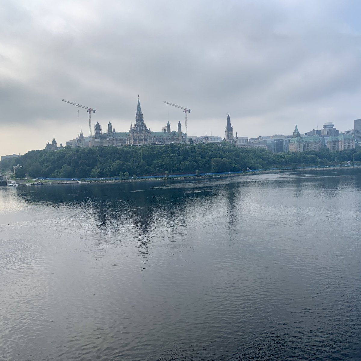 crborrellli's tweet photo. It was a busy Day 2️⃣: 
We walked to Parliament Hill for a guided tour. Witnessed the switching of the guards parade. Did our first learning module on protesting in Canada. Toured the Canadian War Museum. https://t.co/74mW4AZcHX