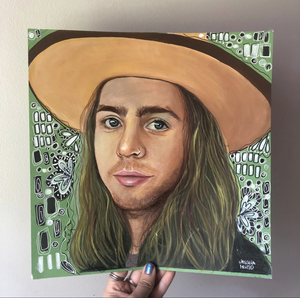valeartist_'s tweet photo. Adam Slack, acrylic, color pencil and ink.
https://t.co/RsWcdpxukr
#adamslack #thestruts #portrait #strutters #drawing #painting #portrait #art #artist https://t.co/Junarq5Agt