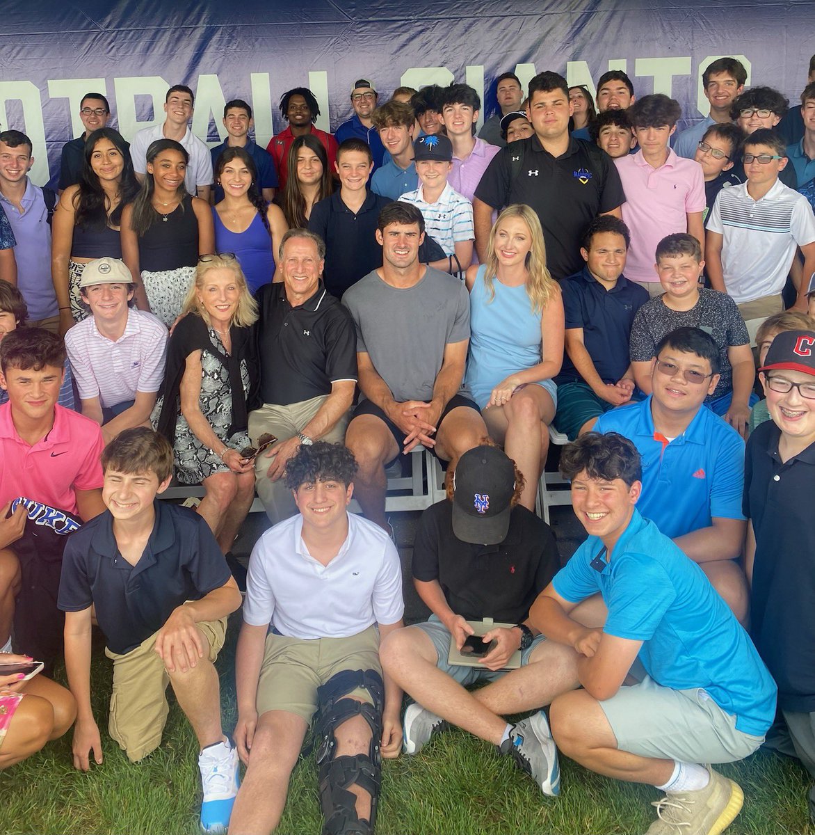 Bruce Beck Camp (@brucebeckcamp) on Twitter photo Great road trip to <a href="/MetLifeStadium/">MetLife Stadium</a> and <a href="/Giants/">New York Giants</a> practice facility! It was highlighted by a surprise, guest appearance by Daniel Jones. <a href="/MadelynBurke/">Madelyn Burke</a> was awesome as well! #Giants Great road trip to <a href="/MetLifeStadium/">MetLife Stadium</a> and <a href="/Giants/">New York Giants</a> practice facility! It was highlighted by a surprise, guest appearance by Daniel Jones. <a href="/MadelynBurke/">Madelyn Burke</a> was awesome as well! #Giants