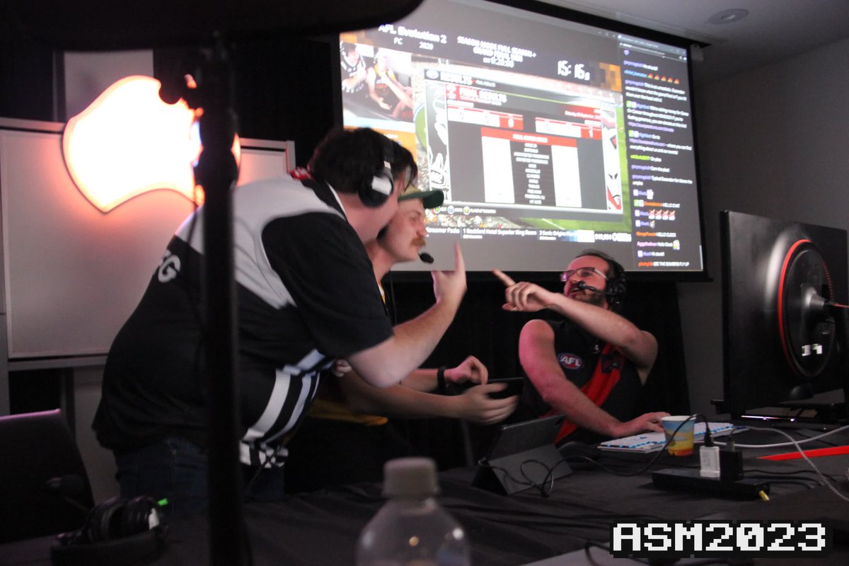 jymmyboi's tweet image. Now we have the pics from ASM, I am going to sum up my event in 4 pictures only.