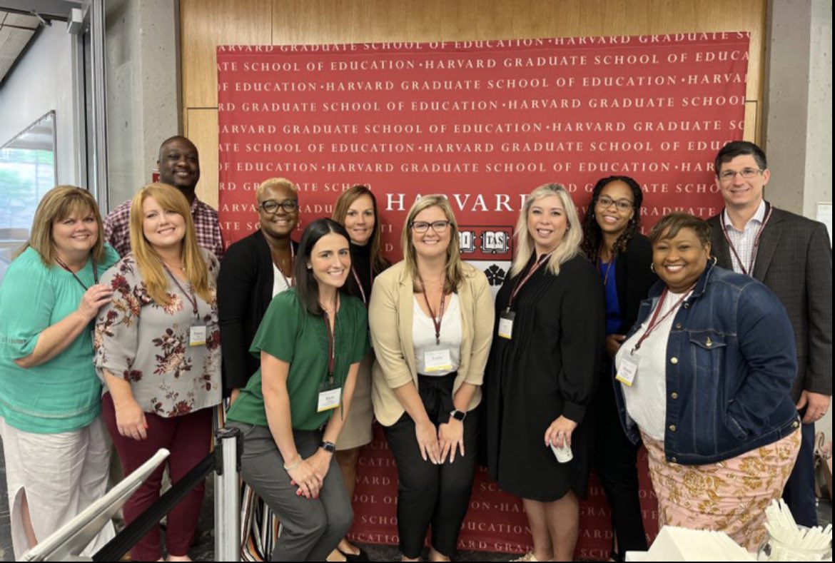 EmilyWilsonMCPS's tweet photo. Having an amazing week at Harvard learning with this exceptional group of educators.  🍎 #harvardgraduateschoolofeducation #familyengagement @ShauanaHughes https://t.co/cAuuXjijEB