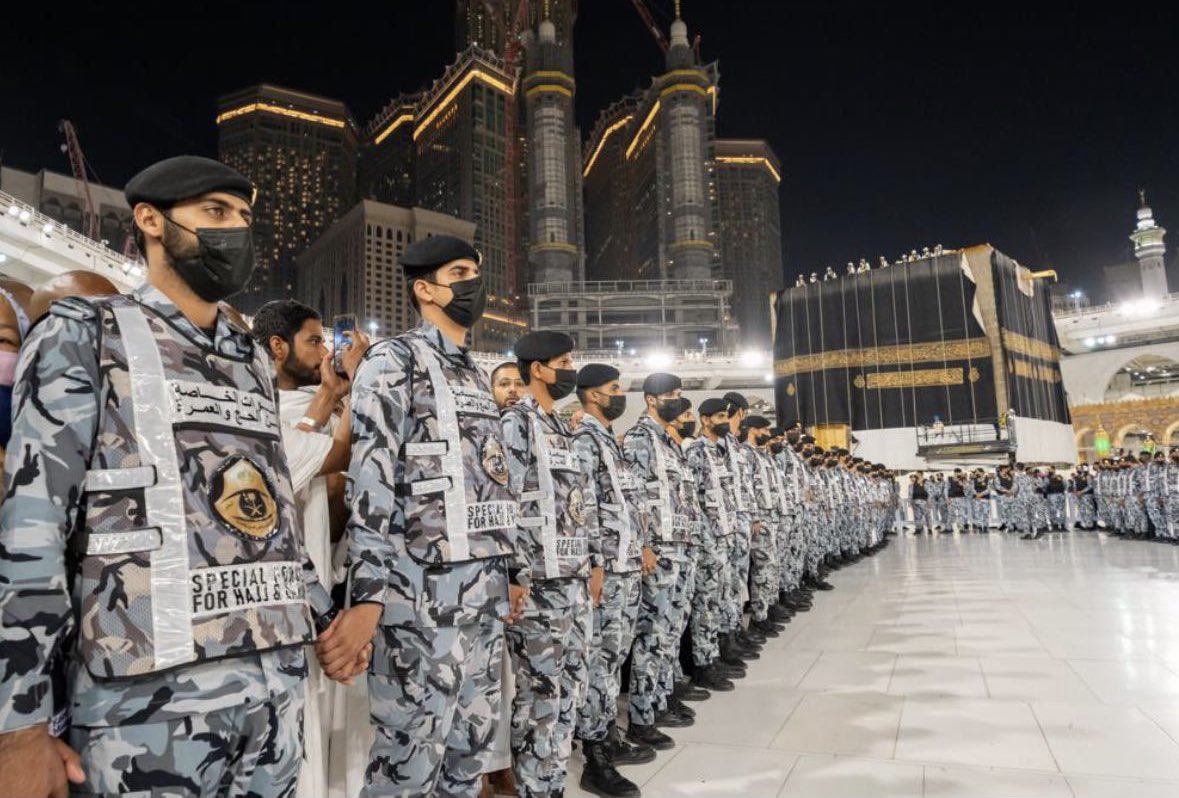 el2noud's tweet photo. 🇸🇦 احنا اشهر من علم احنا خدّام الحرم 🇸🇦 https://t.co/CLmqs4qgL7