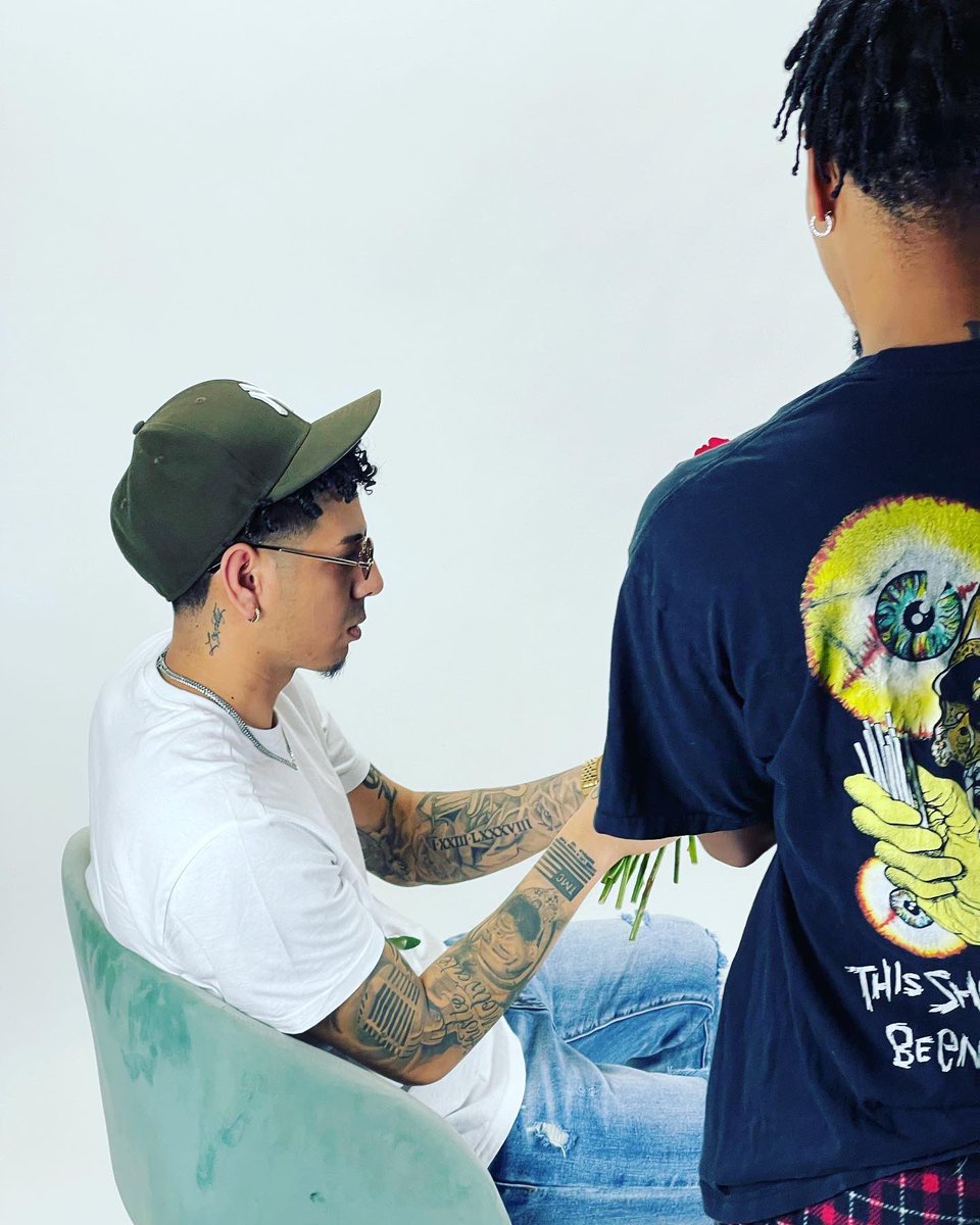 j_acob13's tweet photo. Behind the scenes 📸 https://t.co/XhxI1MLJuC