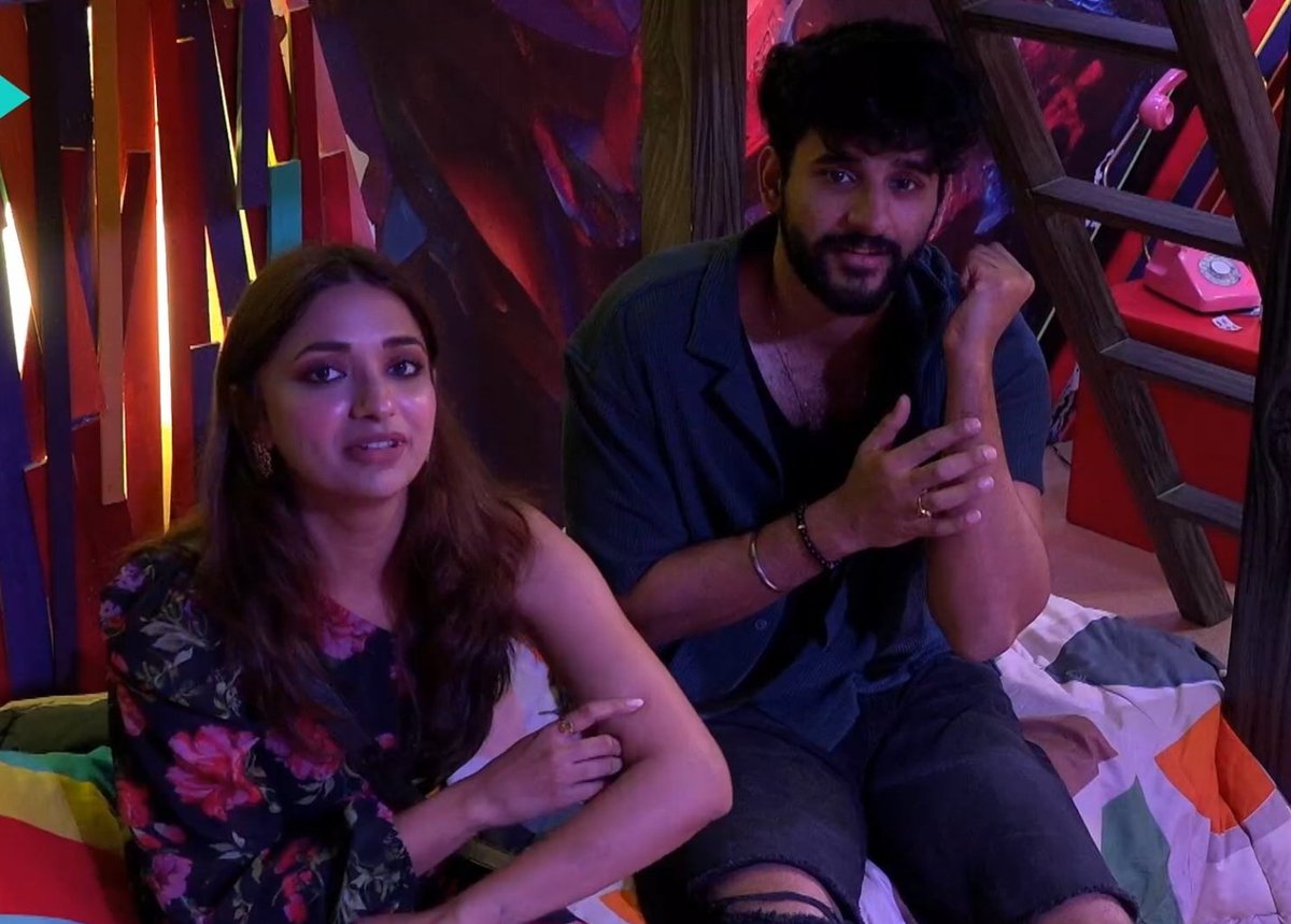 Muzzammilthakur's tweet photo. Who is your favorite among #Abhiya and #Elvisha ?

RT for #ElvishYadav or #ManishaRani 
Like for #AbhishekMalhan or #JiyaShankar

#FukraInsaan #Elvishraosahab
#BiggBossOTT #BiggBoss #BiggBossOTT2 #BiggBossOTTSeason2 

RT...👇🏻👇🏻                           Like...👇🏻👇🏻 https://t.co/G2J0ESY1Fd