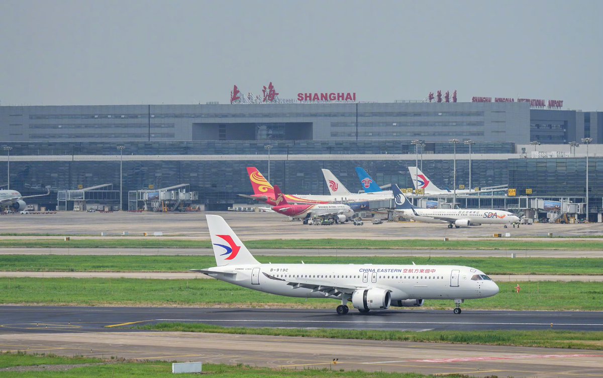 Chengdu_City's tweet photo. On July 16, #ChinaEasternAirlines officially received the second #C919 - the domestically made large passenger plane. The second C919 will be "partner" with the first aircraft to travel between #Shanghai and #Chengdu, and will gradually expand more routes in the future. https://t.co/5XtDH0tXPT