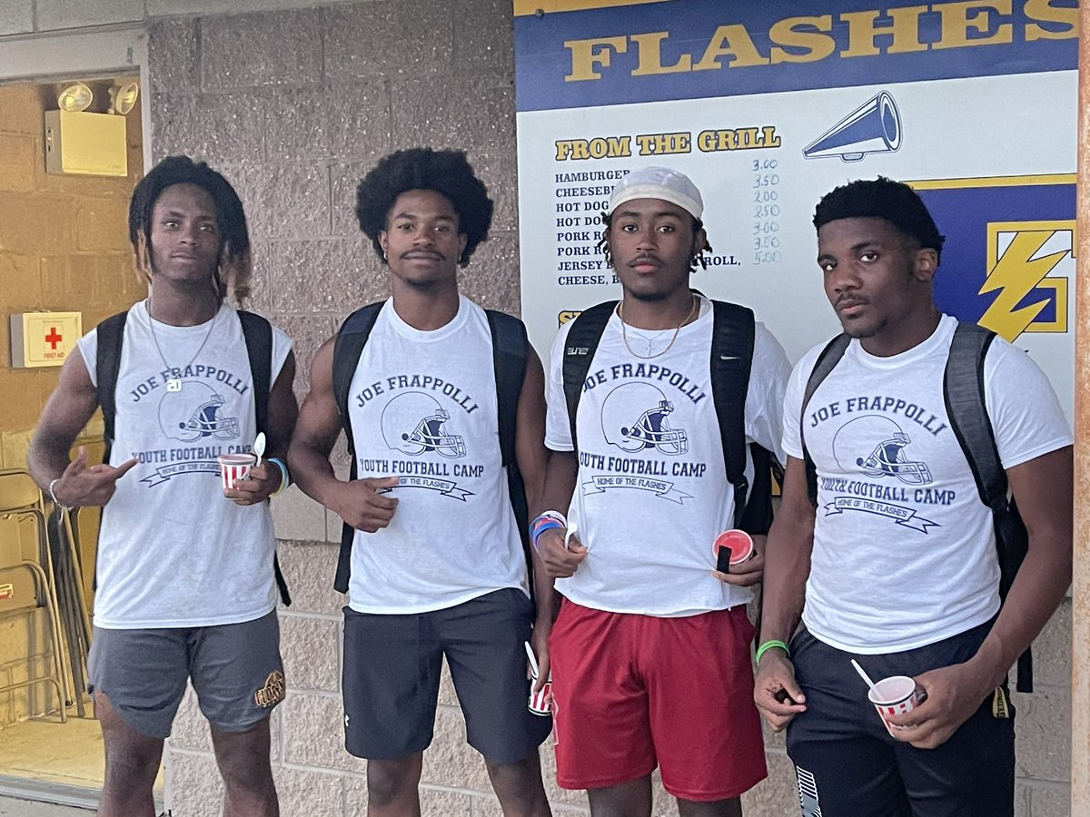 JoeFrappolli's tweet photo. Second Night of Youth Football Camp = Success! @FTSD_football #GoBLUE #BetheStorm https://t.co/5jKktBqlTU