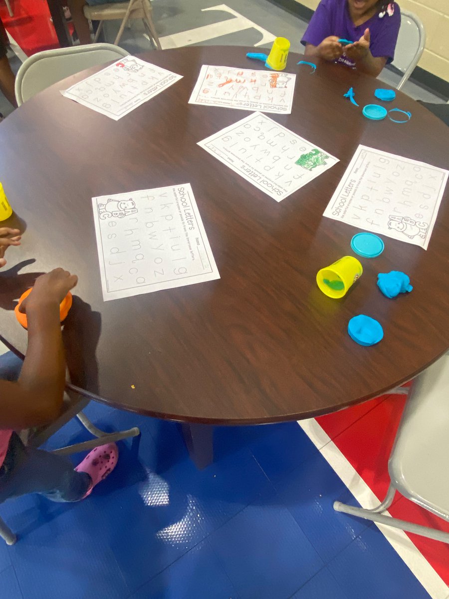 Rachel H. tweet media