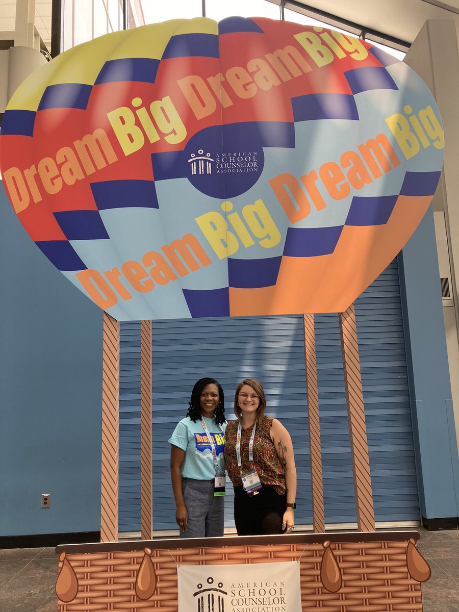 prussell203's tweet photo. It’s always great meeting new counselors and connecting with my Sorors @ASCAtweets23 🔺❤️ https://t.co/xQL0a98KD7
