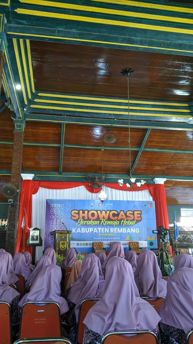 design acarane jan nyeni, ora ono foto pejabat narsis😁🙏