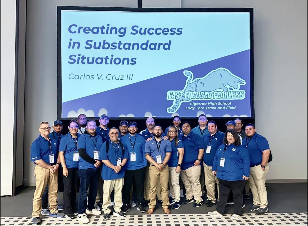 CIGTOROFOOTBALL's tweet photo. The epitome of what we are trying to accomplish day in and day out at CHS was put on full display by Coach Carlos Cruz today @THSCA convention. Great job, Coach Cruz! On behalf of the  Cigarroa coaching staff we want to wish all our coaches in Texas blessings &amp; God Speed. https://t.co/rCdCWLLjvv