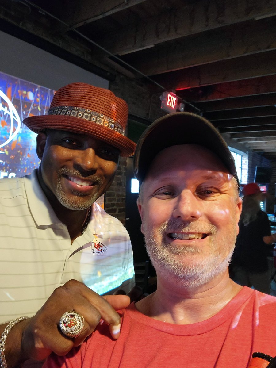Michael Fain (@michael84478722) on Twitter photo Great run into these dudes tonight.
<a href="/mitchholthus/">Mitch Holthus</a> <a href="/dahughesguy83/">Danan Hughes</a> Great to have you in @sgf .
Go Chiefs!
#ChiefsKingdom #football Great run into these dudes tonight.
<a href="/mitchholthus/">Mitch Holthus</a> <a href="/dahughesguy83/">Danan Hughes</a> Great to have you in @sgf .
Go Chiefs!
#ChiefsKingdom #football