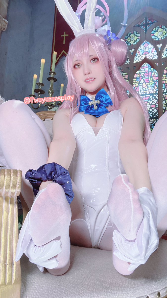 Sensei , do you like my bunny girl outfit? Hehe❤️
BA global is about to open Mika's banner I'm soooo exciting !!!
July's gift is Mika bunny girl 
Also with some normal outfit within . Hope you gonna like it💕

P α tre0n ❤️ Twoyuncosplay 
#ブルアカ #BlueArchive