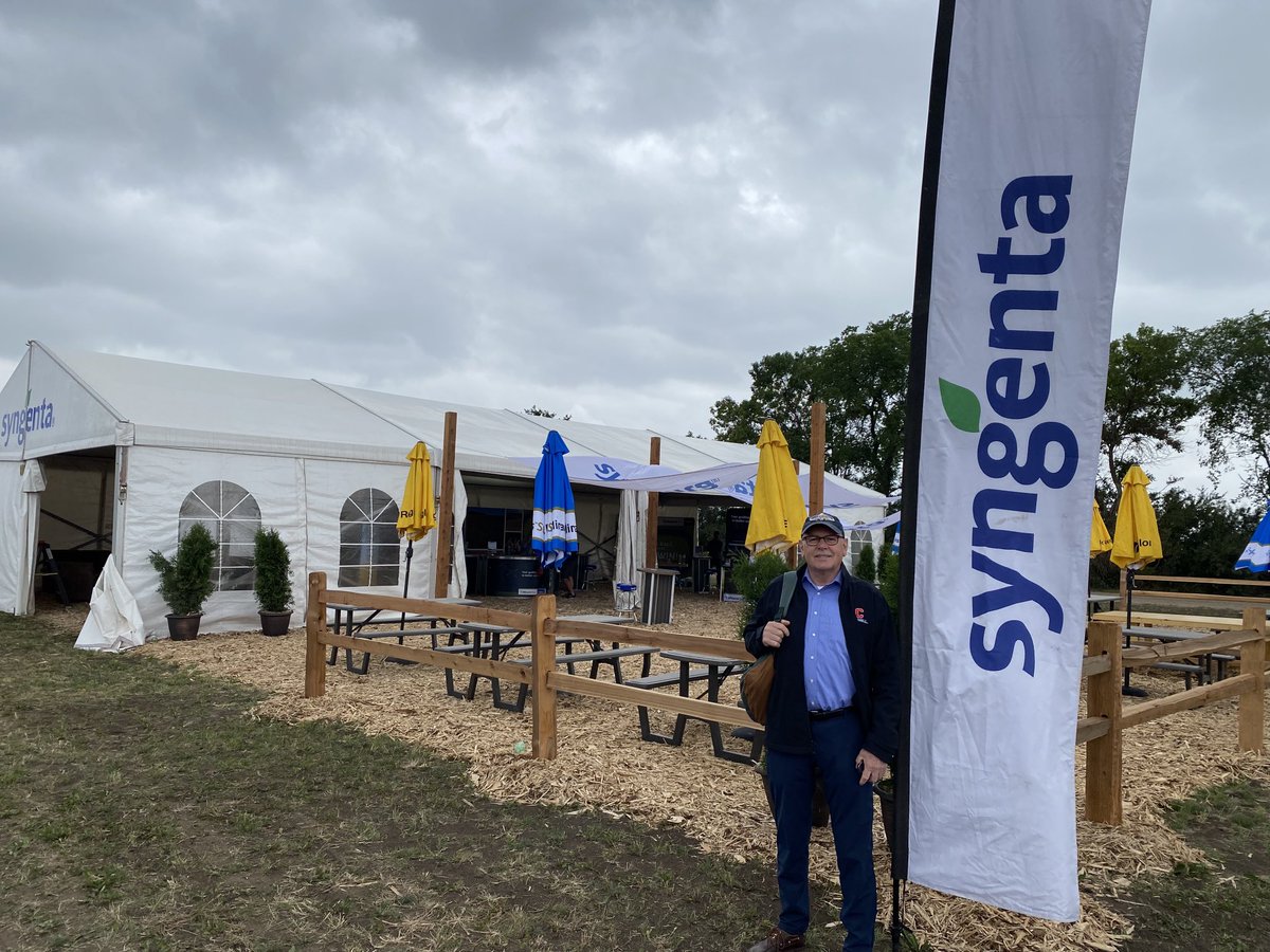 It was great to tour members of ⁦<a href="/globalfoodsecur/">GIFS🌾</a>⁩ International Science Advisory Panel through #AIM23 including Marco Ferroni, former Executive Director of ⁦@SyngentaFDN⁩.  ⁦<a href="/syngentacanada/">Syngenta Canada</a>⁩